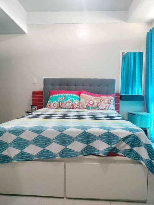 Cubao Manhattanheights U31N Tb, Studio Unit Manila Exterior photo