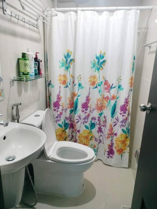 Cubao Manhattanheights U31N Tb, Studio Unit Manila Exterior photo